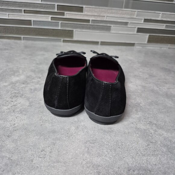 8 Aerosoles Doran Black Suede Pointy Toe Flats - Picture 4 of 8